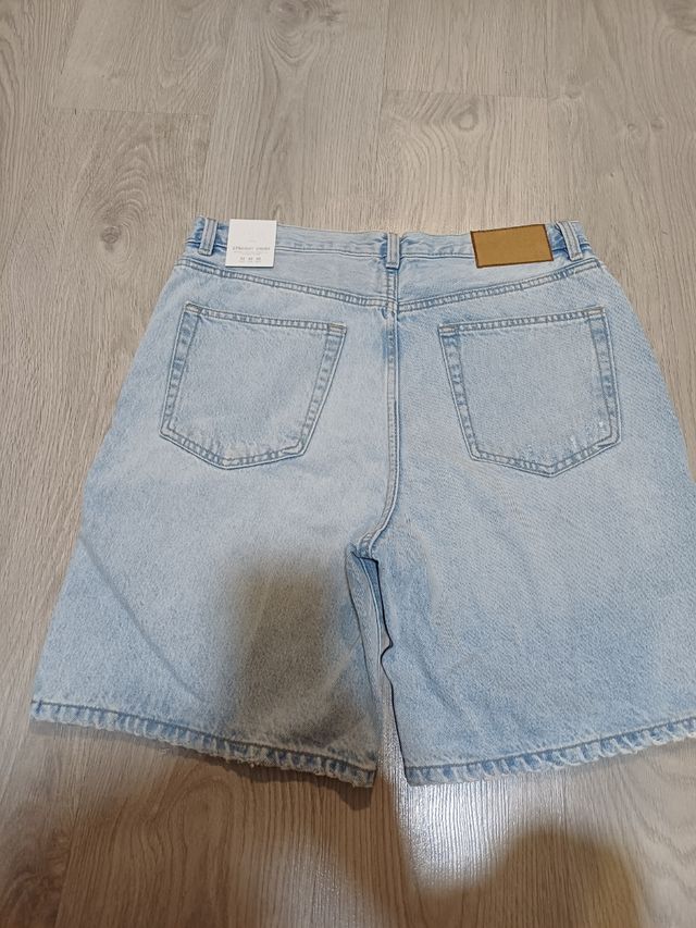 Vaqueros cortos Zara