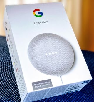 Google Nest Mini (2ª Gen) Gris