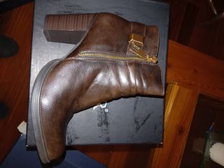 Botines polipiel marrones nuevos