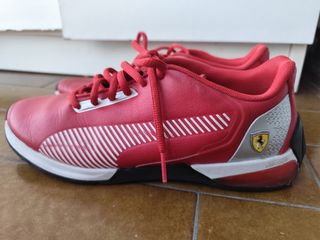 Zapatillas Ferrari Niño Talla 40.5
Dos puestas