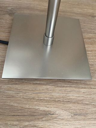 2 Lámparas de mesilla de noche plateada y blanca