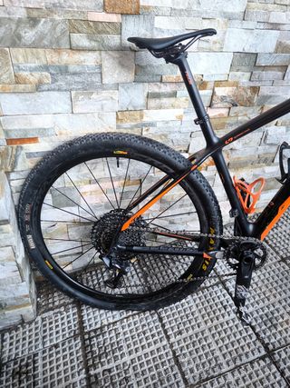Bicicleta de Montaña KTM Naranja