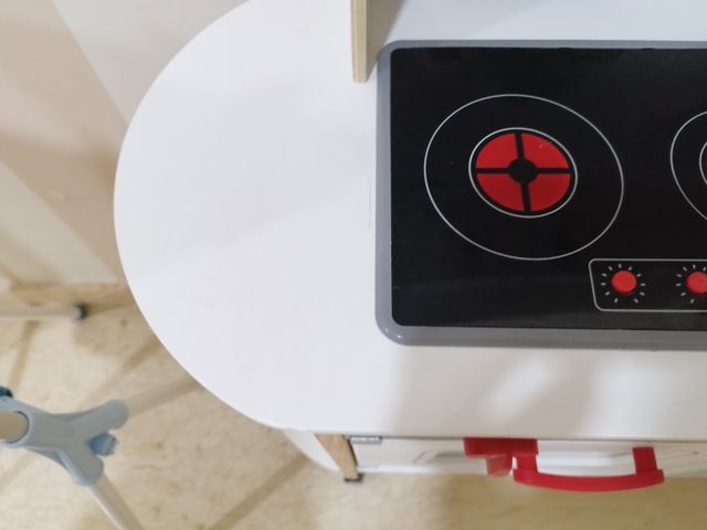 Cocina de juguete de madera