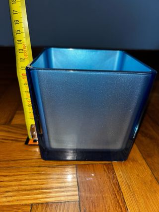 Vaso vetro azzurro quadrato