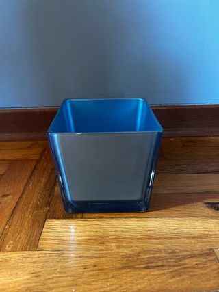 Vaso vetro azzurro quadrato