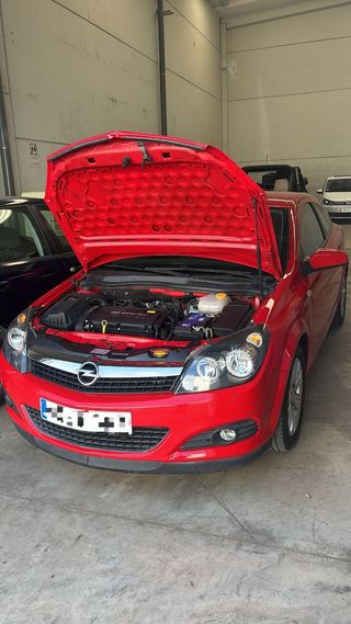 Opel Astra GTC 