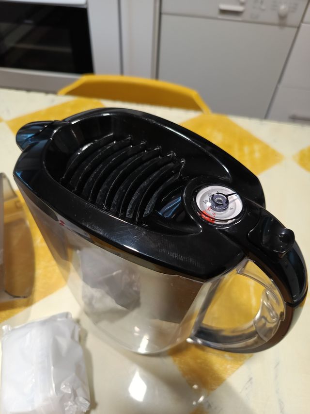 Jarra Actuel tipo Brita con 2 filtro y tapa