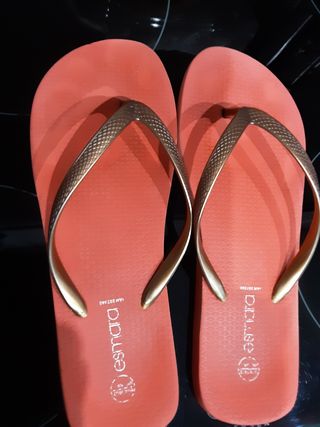 Chanclas Ipanema 40, goma, regalo otras 38, Esmara