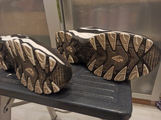 Zapatillas Wamba negras y blancas 
Talla 41