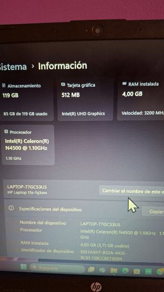 Ordenador portátil HP plateado