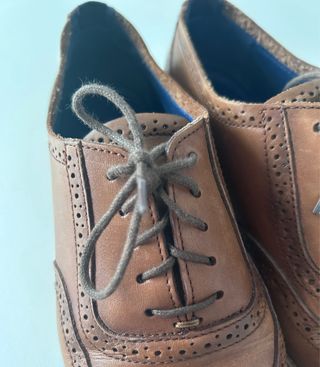 Zapatos de cordones Massimo Dutti mujer marrones
