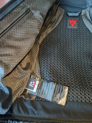 Mono Dainese Negro/Rosa Talla 42