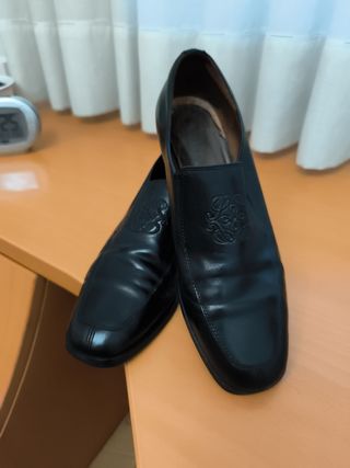 Zapatos de piel de vestir negros para mujer
