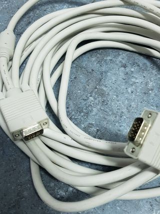 Cable VGA reforzado. 7 metros