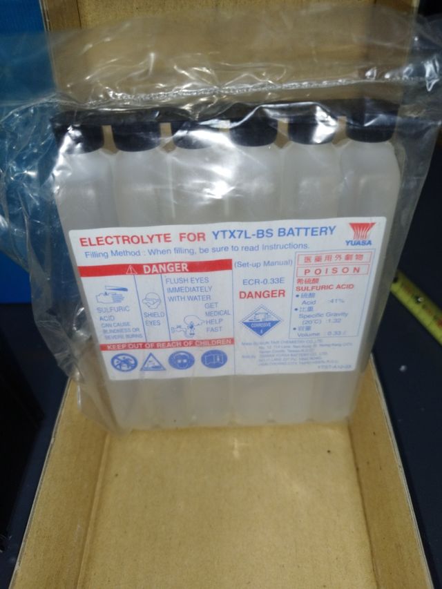 Batería YTX7L-BS para moto