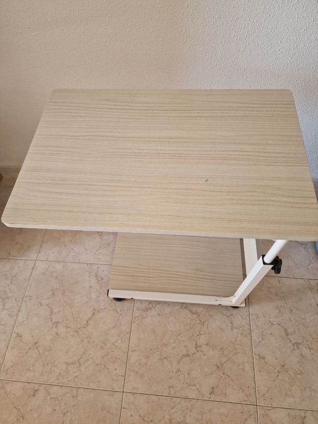 Mesa auxiliar sofá/cama multiusos