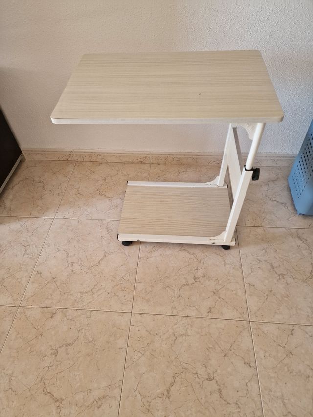 Mesa auxiliar sofá/cama multiusos