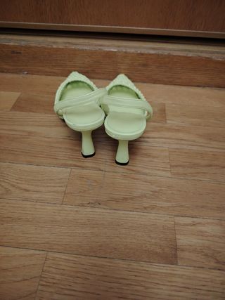 Zapatos destalonados Mango verdes