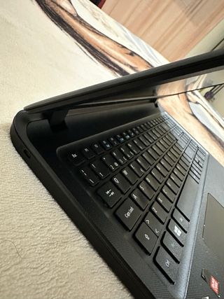 Acer Aspire ES1-523 Preto