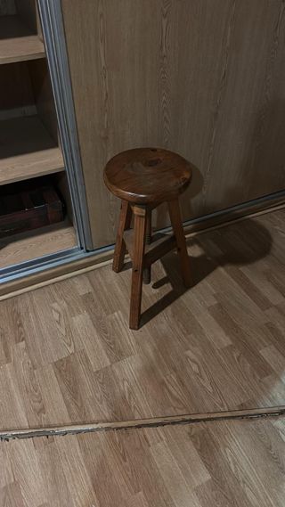 Banqueta de madera redonda