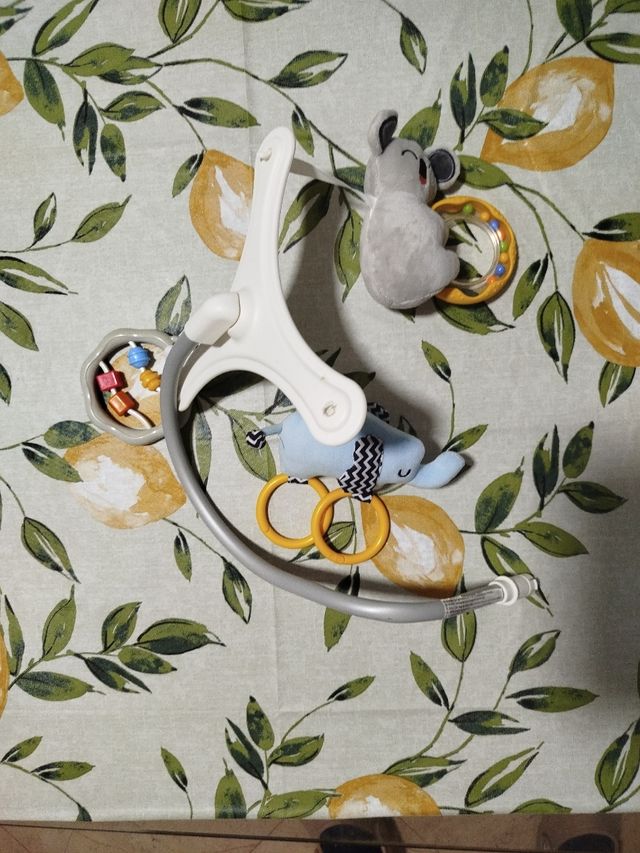 Hamaca Kinderkraft con Múltiples Juguetes