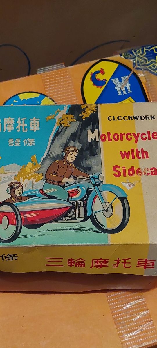 Moto a carica Clockwork con sidecar