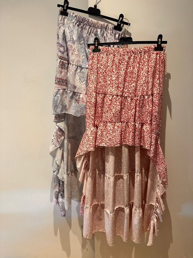 Falda larga estampada volantes