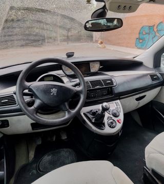 Peugeot 807 2008