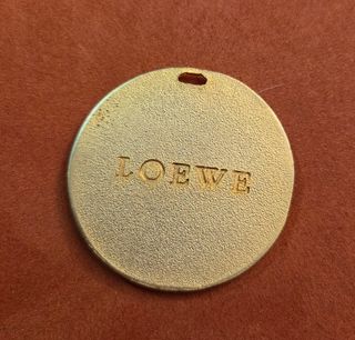Colgante Loewe Antiguo Dorado