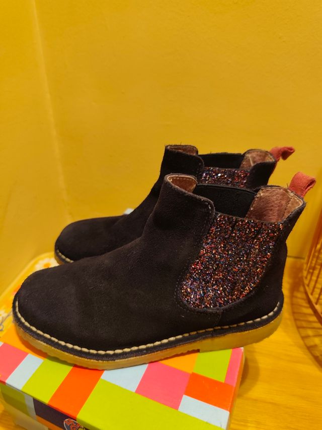 Botas de serraje negras con brillos