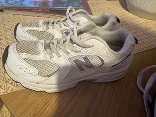 New Balance 530 Niña Gris/Blanco
