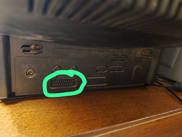 Televisión BASIC LINE Negra con puerto euroconecto