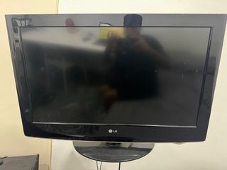 TV Lg 32 + chrome cast + soporte pared 