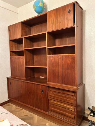 Armario de madera 
