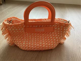 Bolso de rafia Tous naranja y blanco