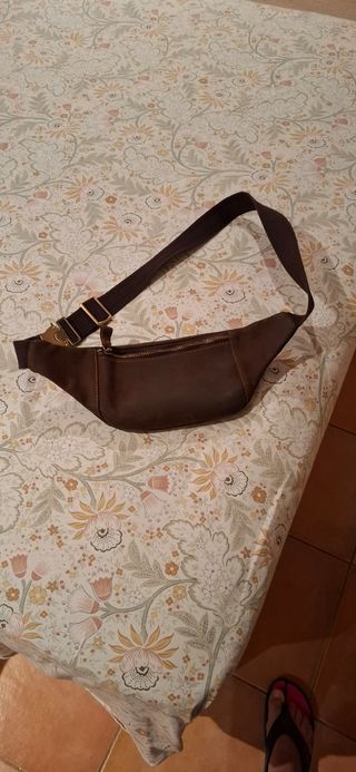 Bolso Riñonera Cuero Auténtico Marrón
