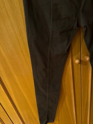 Pantalón pitillo verde