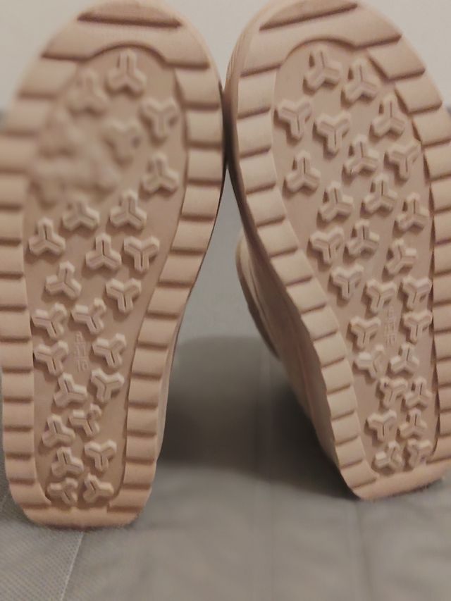 Botines calentitos beige