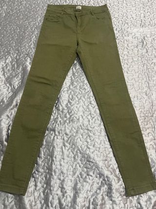 Pantalones largos verde oliva para mujer