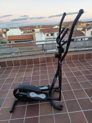 Bicicleta Elíptica EB100