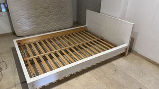 Cama con somier 1,56x2,12 m
