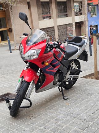 Oportunidad! Honda CBR 125 R (solo 29.000km)