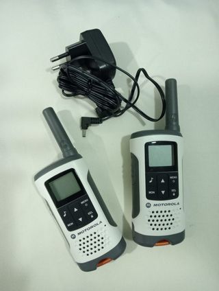 Walkie Talkies Motorola Blancos y Grises