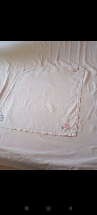 Tovaglietta vintage ricamata