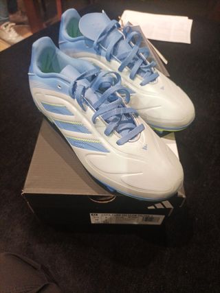 Zapatillas Adidas Niño Azul y Gris de tacos 

