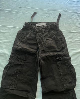 Pantalón Cargo Bershka Negro Talla 34