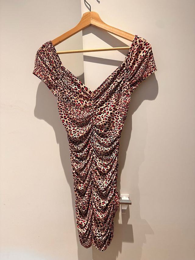 Vestido estampado animal print