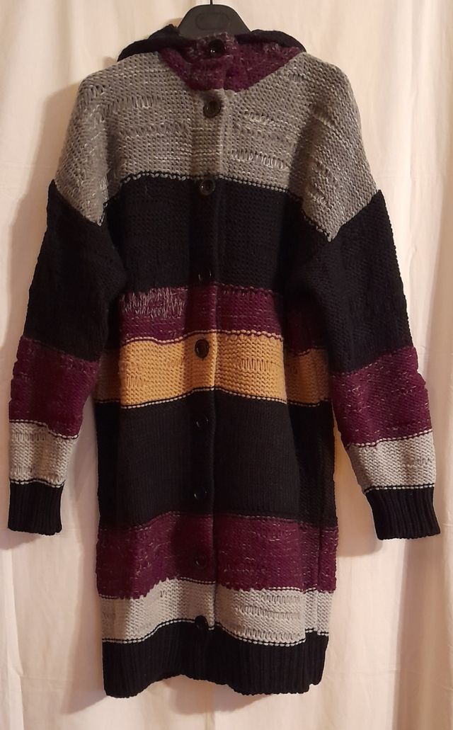 Cappotto in maglia a righe