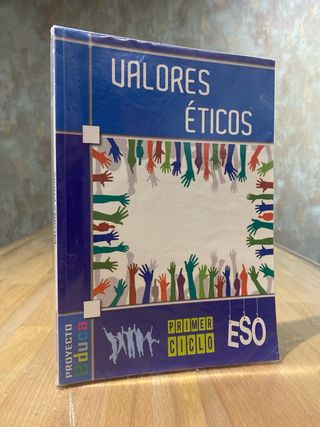 Contiene 8 libros de texto