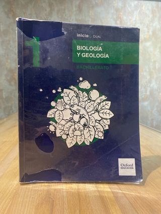 Contiene 8 libros de texto